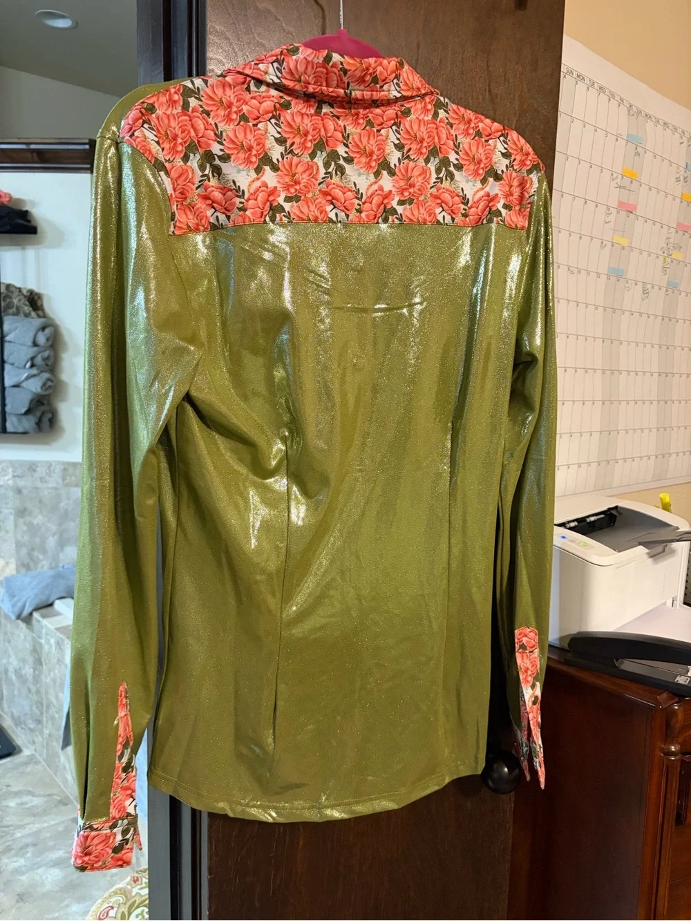 NWT Ranch Dress’ n Shimmer Green snaps-Up Blouse with Floral Trim - Picture 2 of 2